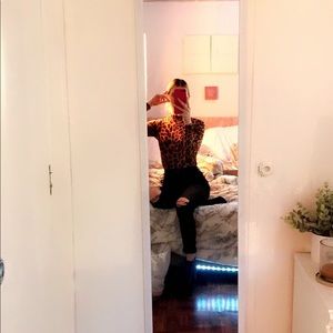 Meet your Posher, Leigh